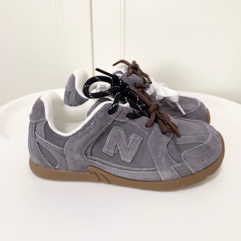 NEW BALANCE SHOES